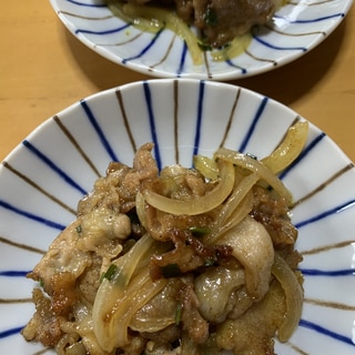 玉葱と豚薄切り肉のカレー炒め